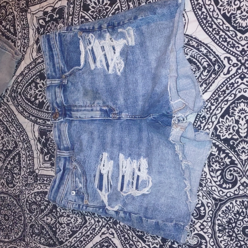 American Eagle Hi-Rise Shortie Size 16
